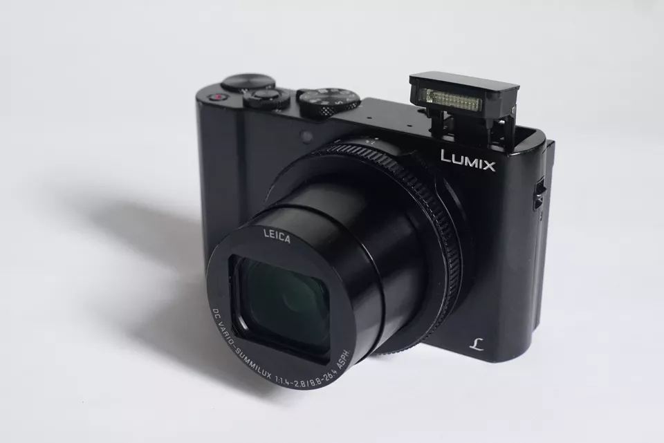 Best for Bokeh: Panasonic Lumix LX10